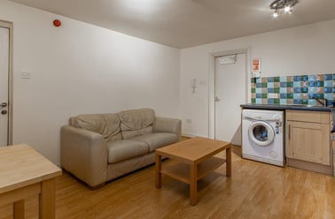 Minister Street, Cathays, Cardiff - Image 3